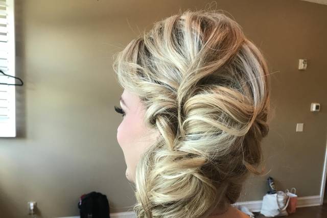 Glam bridesmaid hair