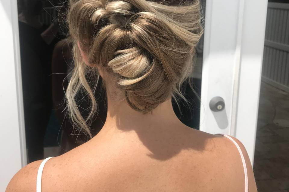 Side updo