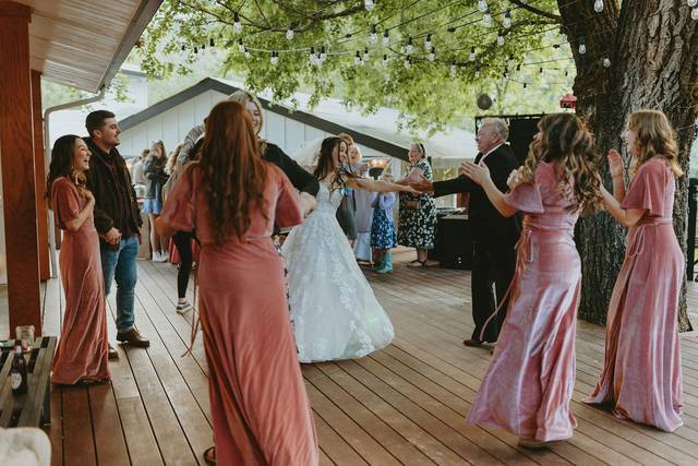 This deck was made for dancing