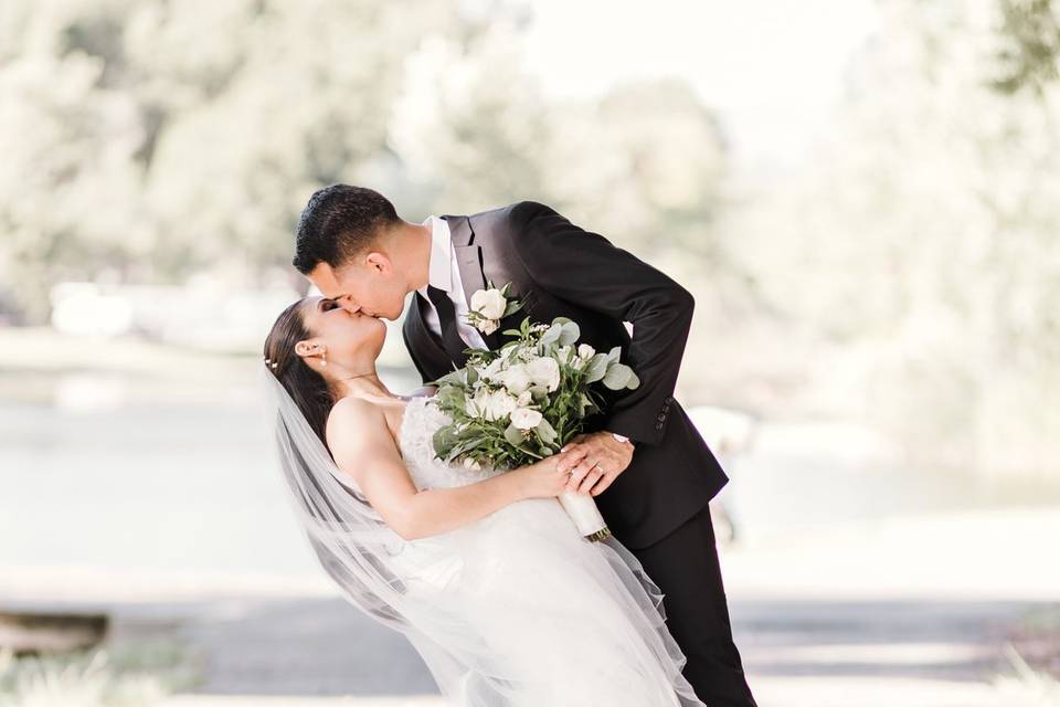 Wedding portraits in the park