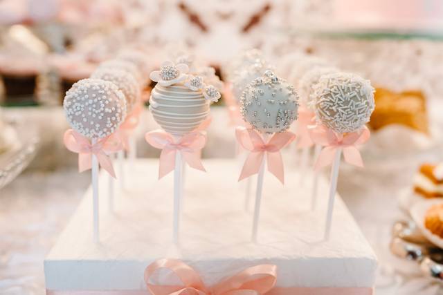 Sparkly Cake Pops