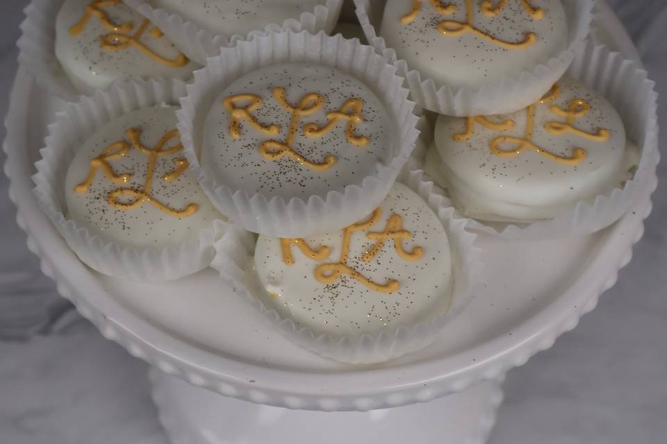Dipped oreos