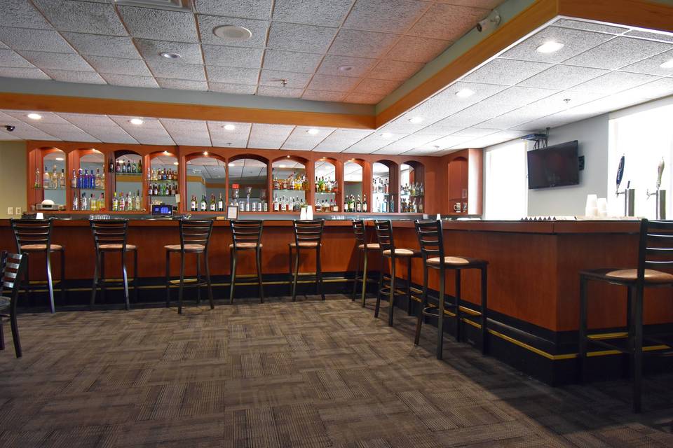 Oak Room Bar