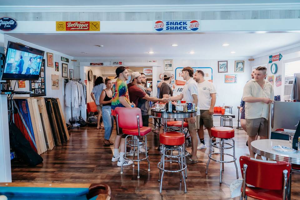 2400 sq ft game room buiding