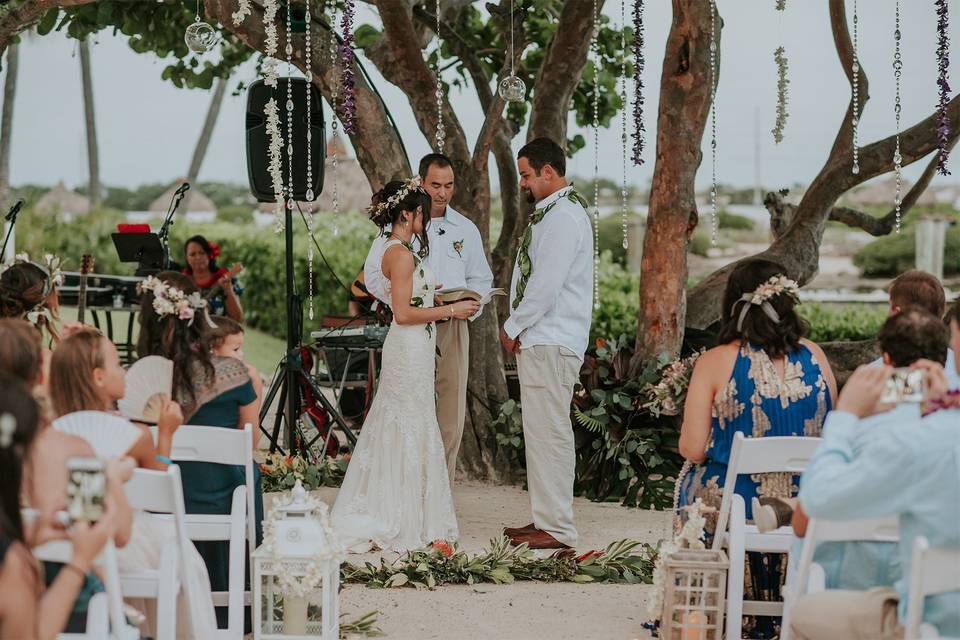 Hawk's Cay Resort Wedding