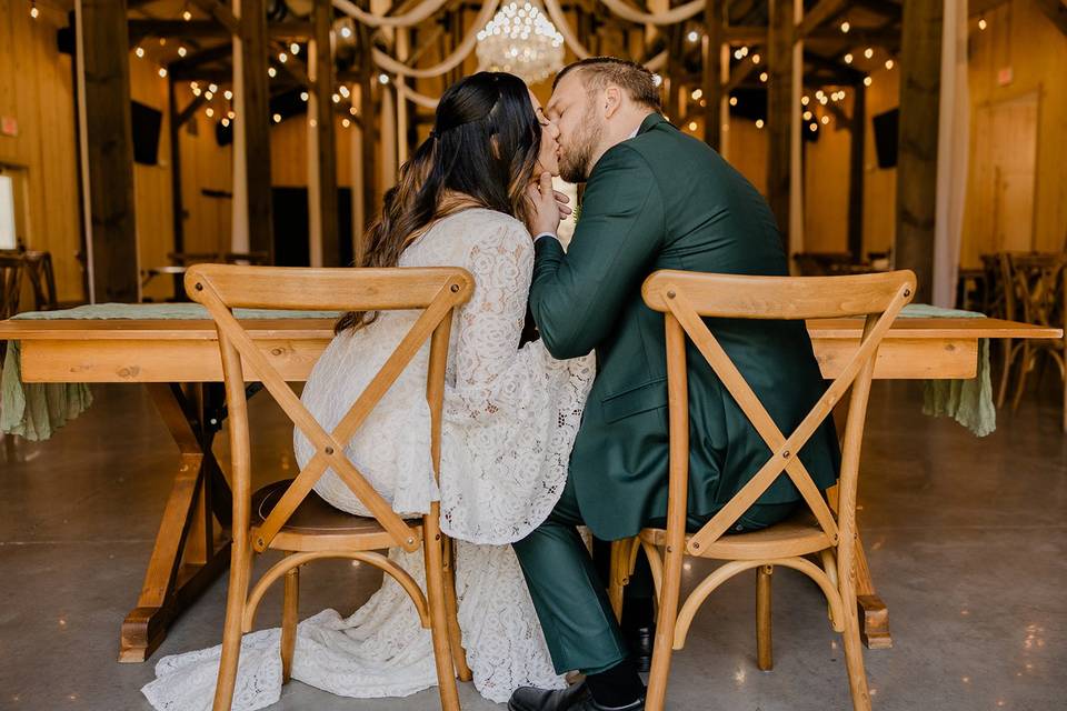 The Barn at Hidden Oaks Elope