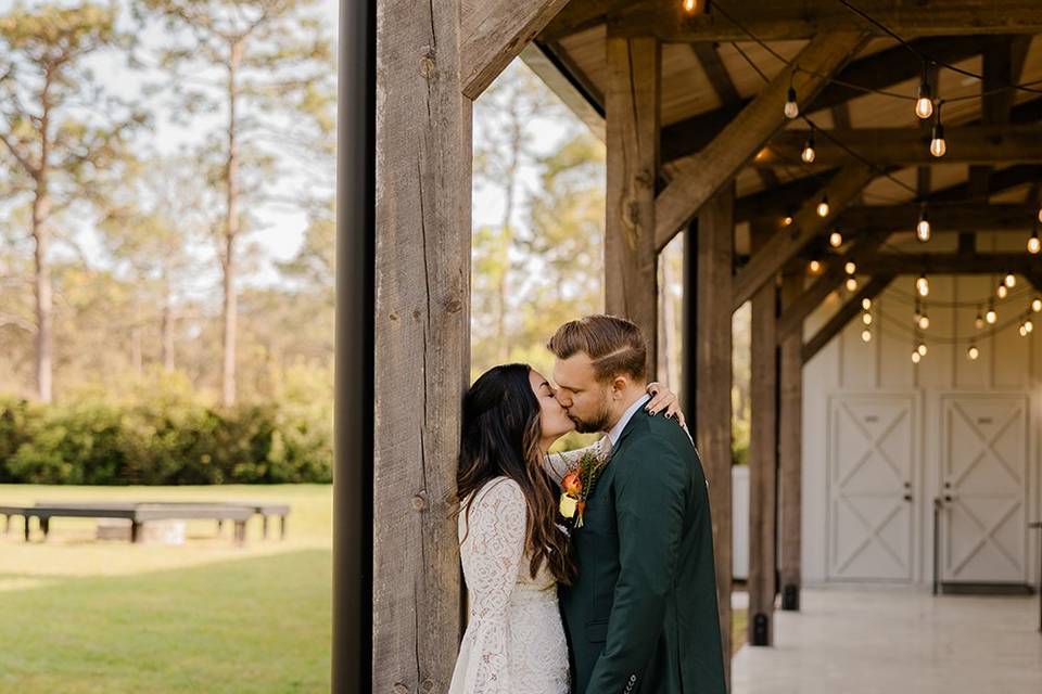 The Barn at Hidden Oaks Elope