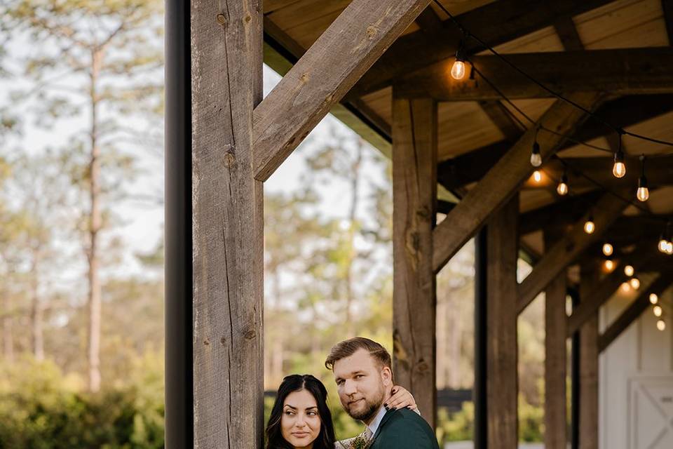 The Barn at Hidden Oaks Elope
