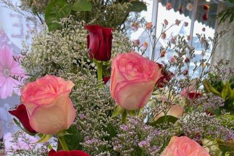 Floral Designs by Li Rog