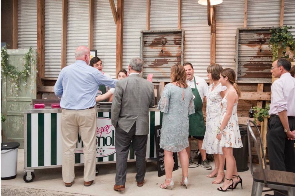 Guests enjoying ice cream (Michelle Turek Photo)