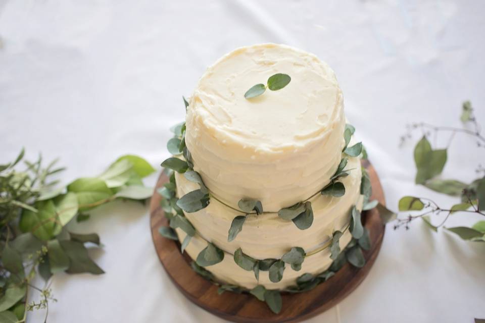 Neutral green and  white wedding