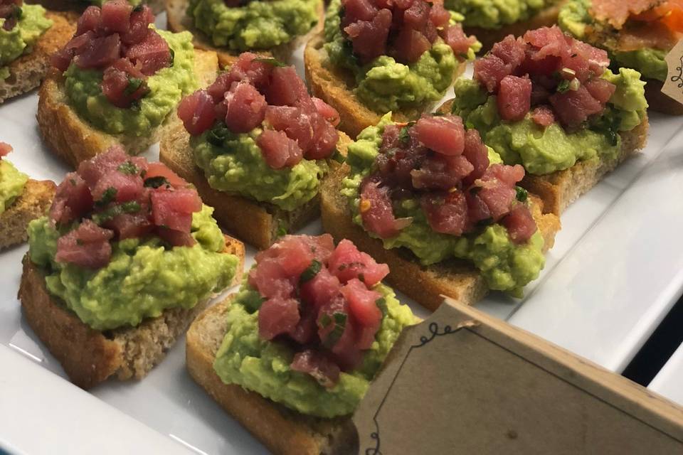 Tuna Tartare Crostinis