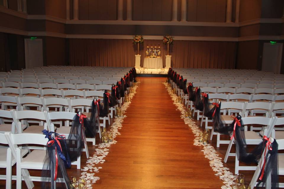Beautiful aisle set up