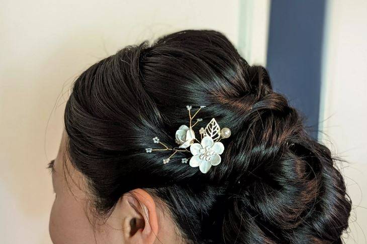 Hair accessory and updo
