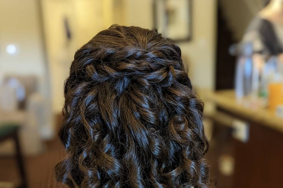 Flower girl hair