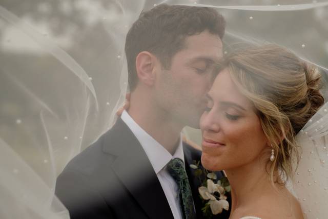 Nicholas and Kim under veil