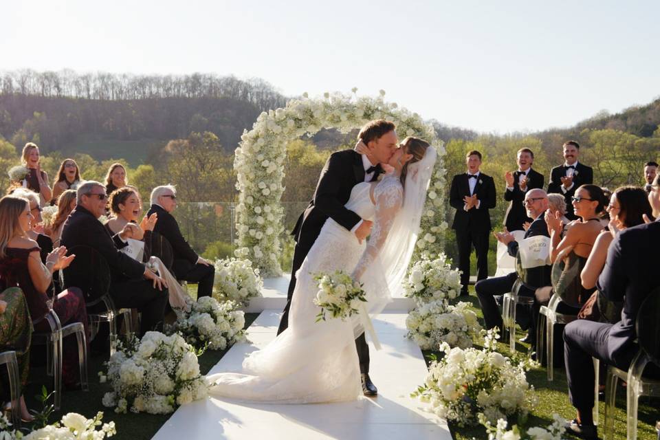 Taylor and Matt first kiss