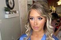 Deanna Elyse Make UpMegan