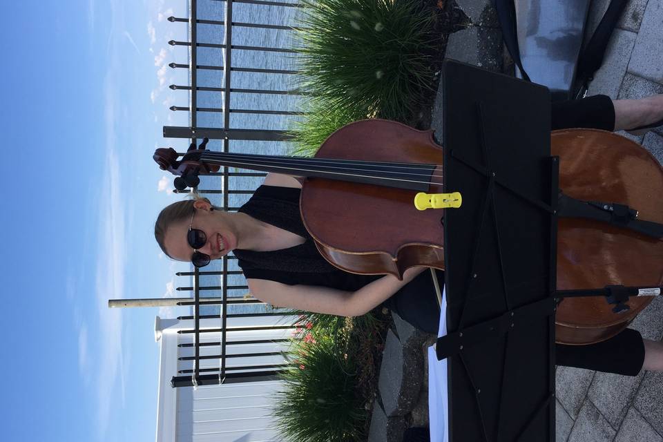Caleigh Drane performing at a Soundview Caterers Wedding.