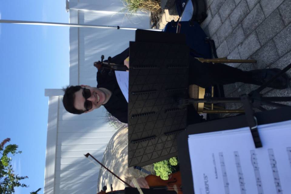 Neil Miller performing at a Soundview Caterers Wedding