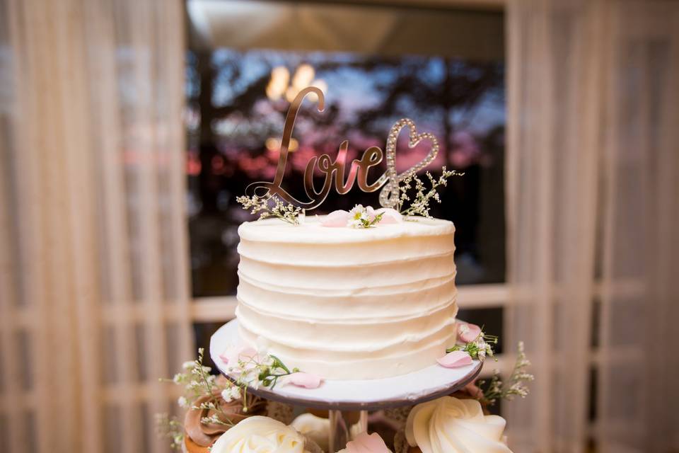 Cake with tree top sunset