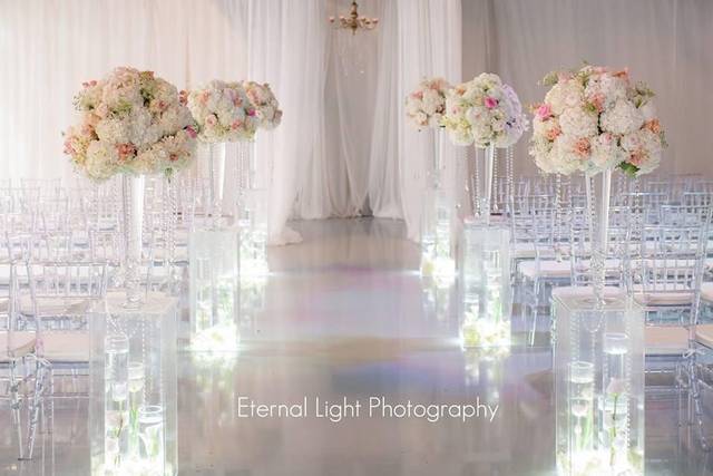 Atmospheres Floral and Decor