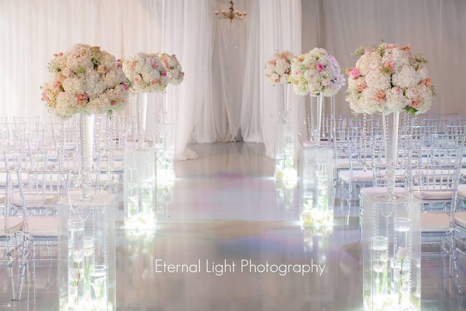 Aisle decor