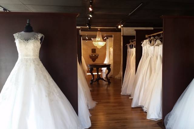 Lillian s Bridal Boutique Dress Attire Dayton OH WeddingWire