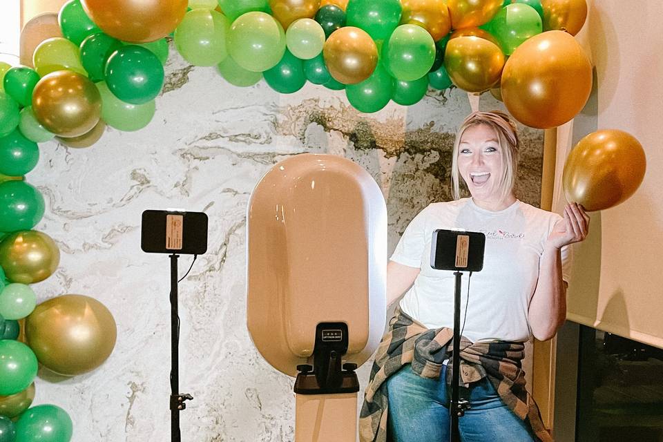 Open-air photo booth