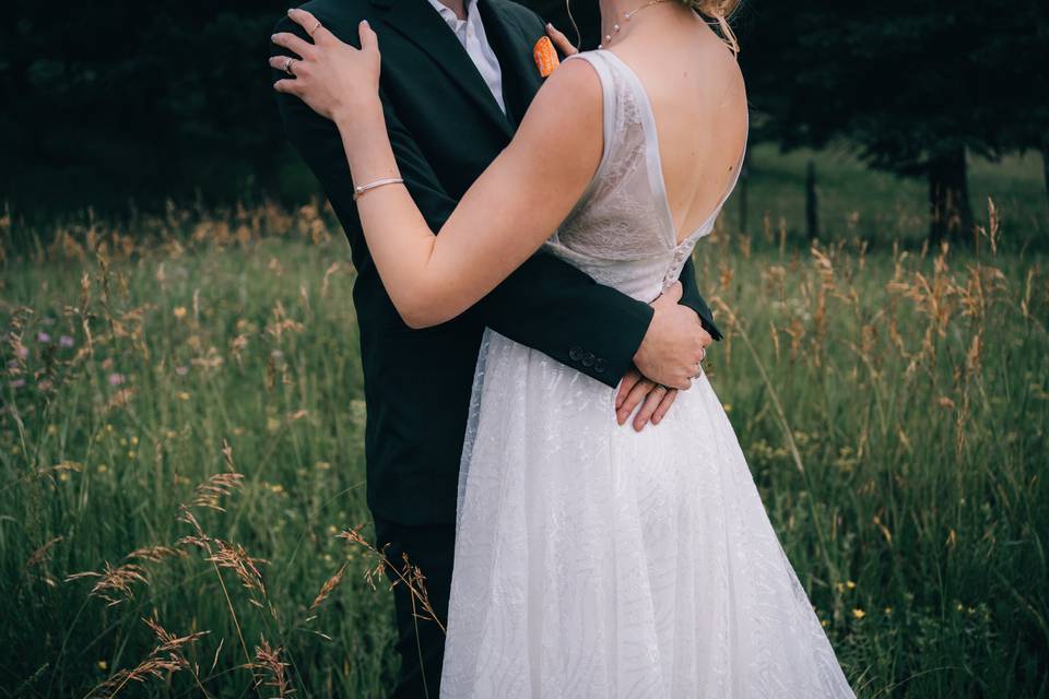 Mountain wedding poses