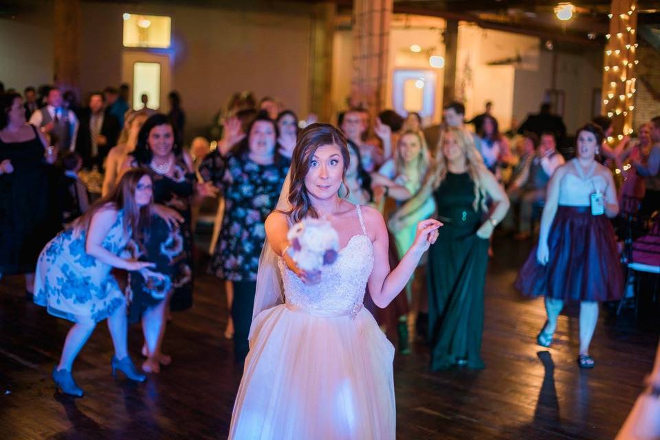 Bouquet toss