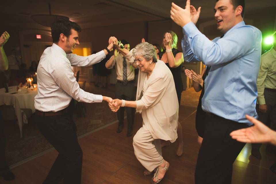 Happy dance | Photo credit: divno photograph