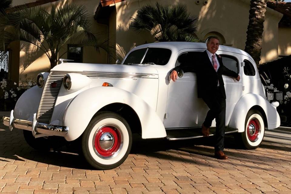 1937 St Regis - Wedding car