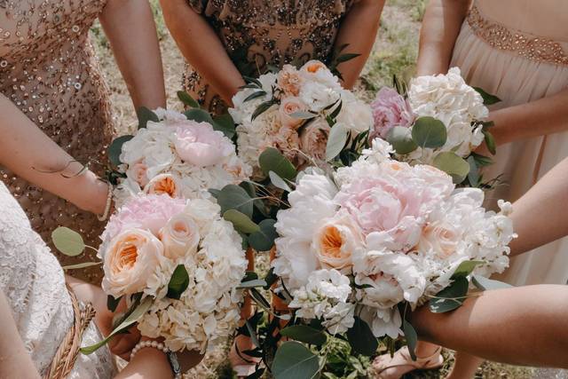 Shelley's Flowers & Gifts