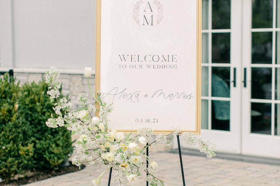 Welcome sign