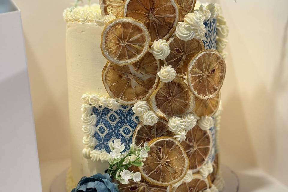 Mediterranean style cake