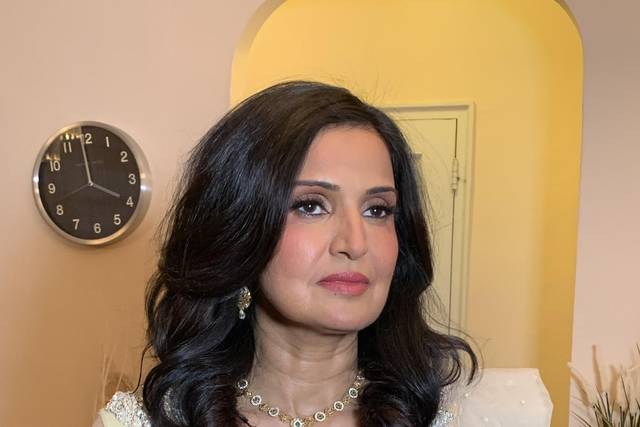 Subtle Indian wedding look