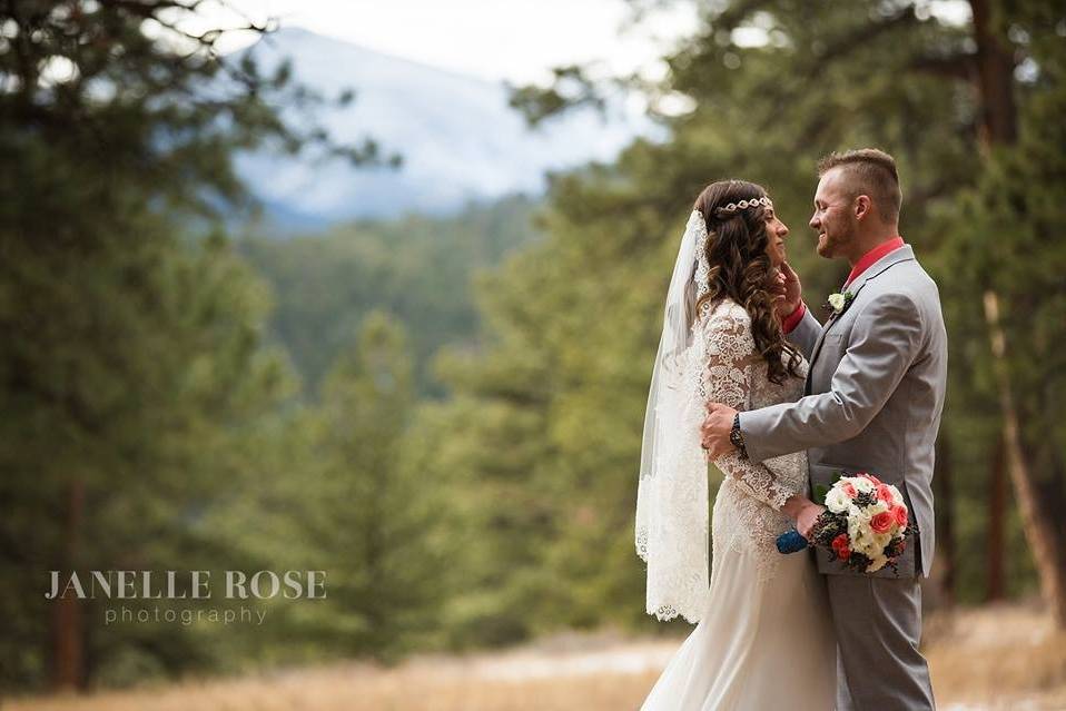 Estes Park Bridal Company