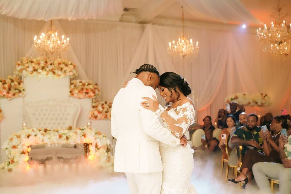 Flowersome Wedding Photography
