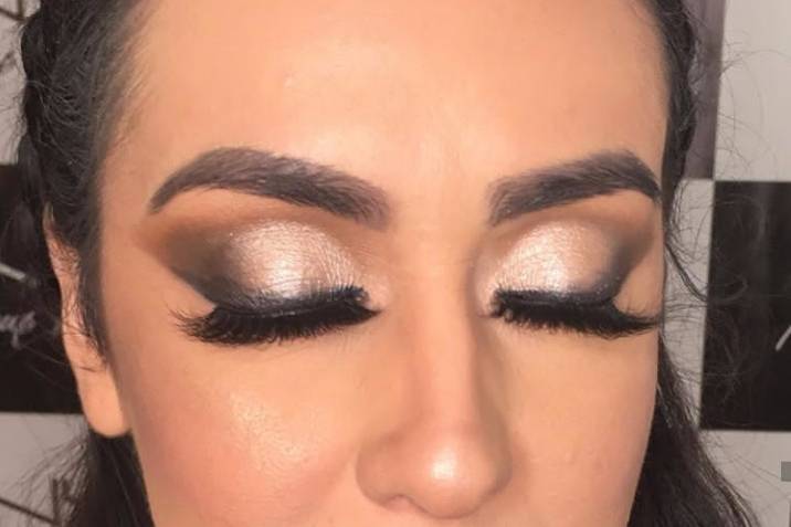 Glam eye makeup