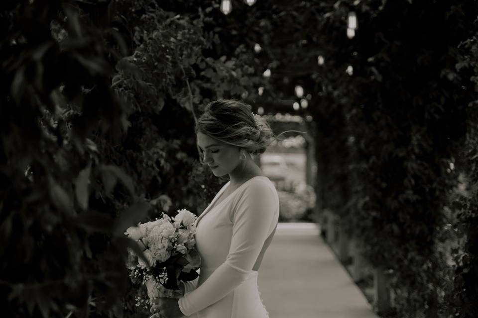 Bride portrait black and white