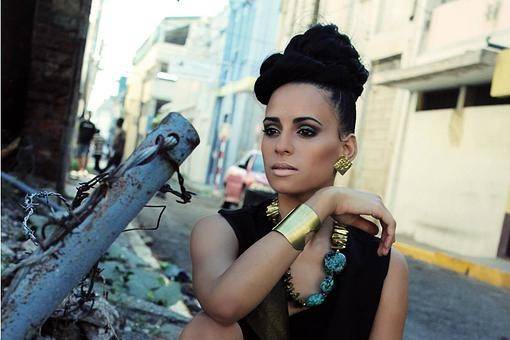 Krystle Karee Make-up