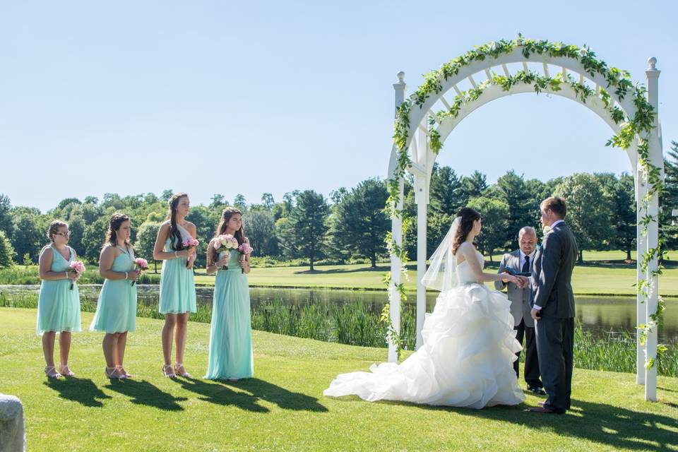 Ceremony: Lakeview Arbor