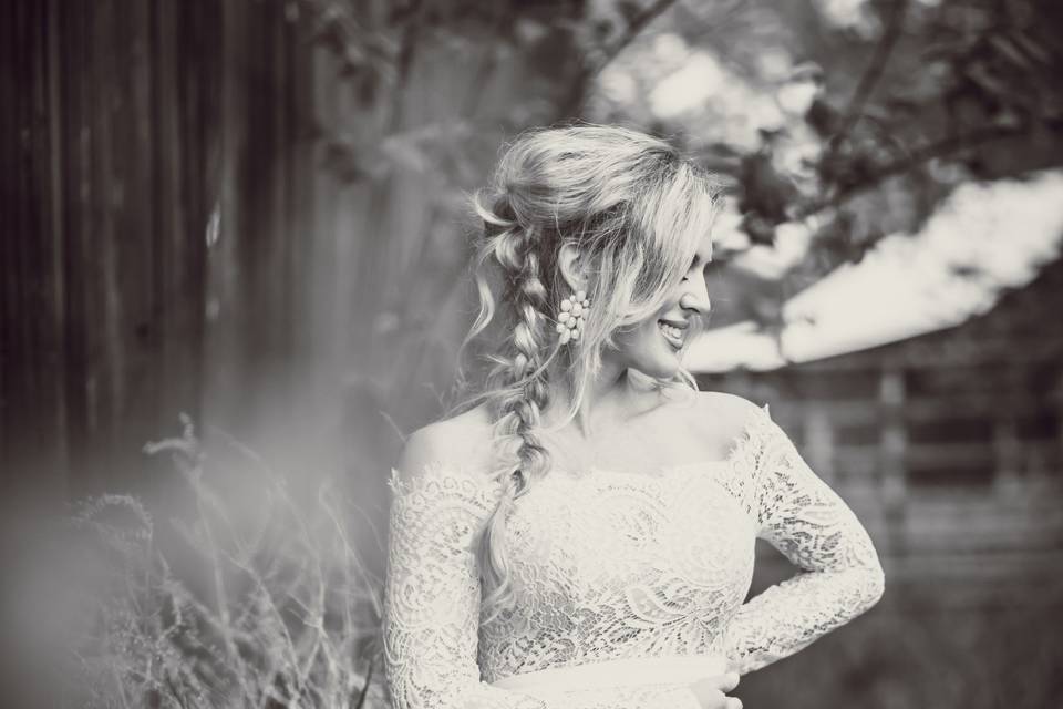 Black and White Bridal Pics