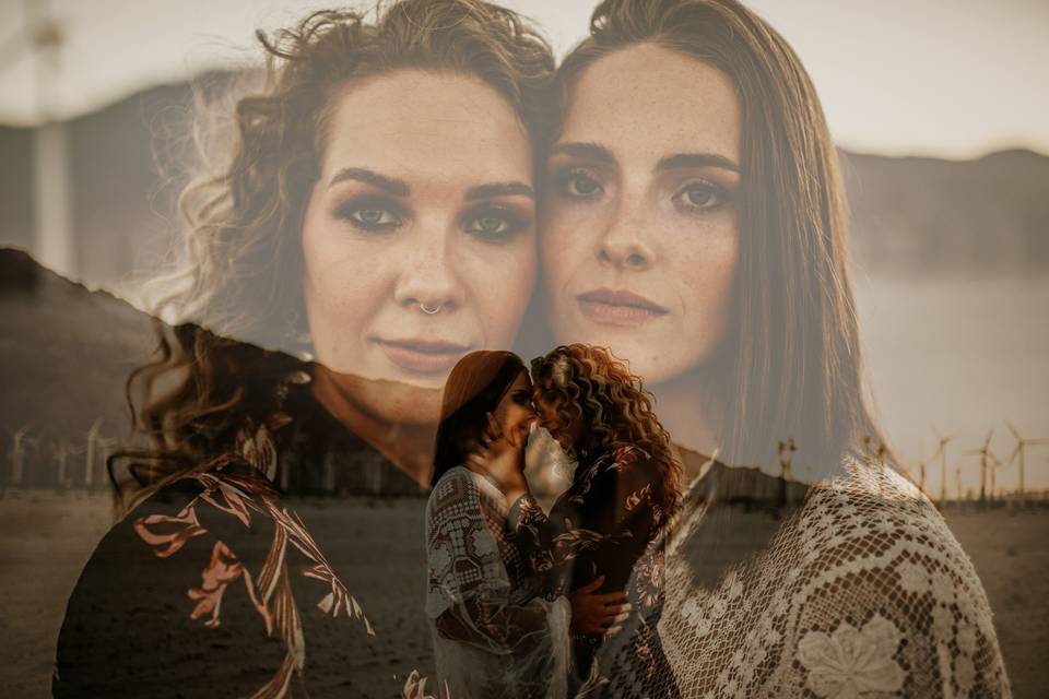ALEXIS JULIA PHOTO
