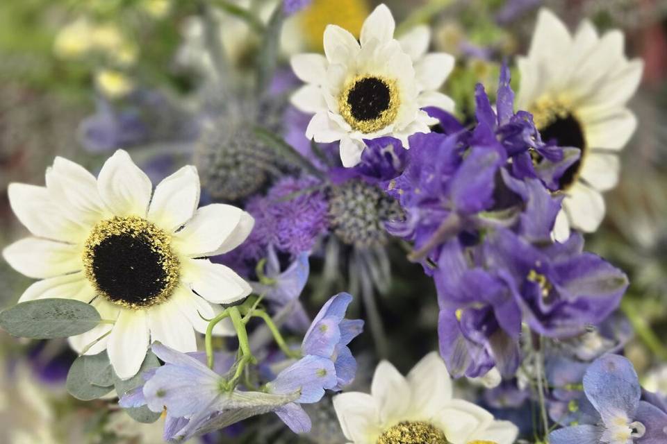 Save the Date Flower and Wedding Studio