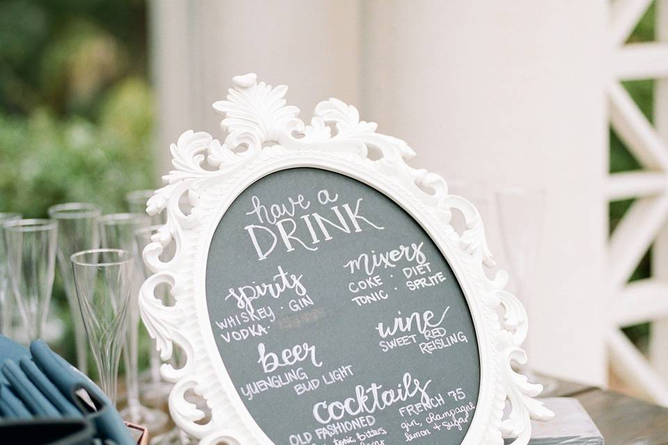 Bar Cocktail sign