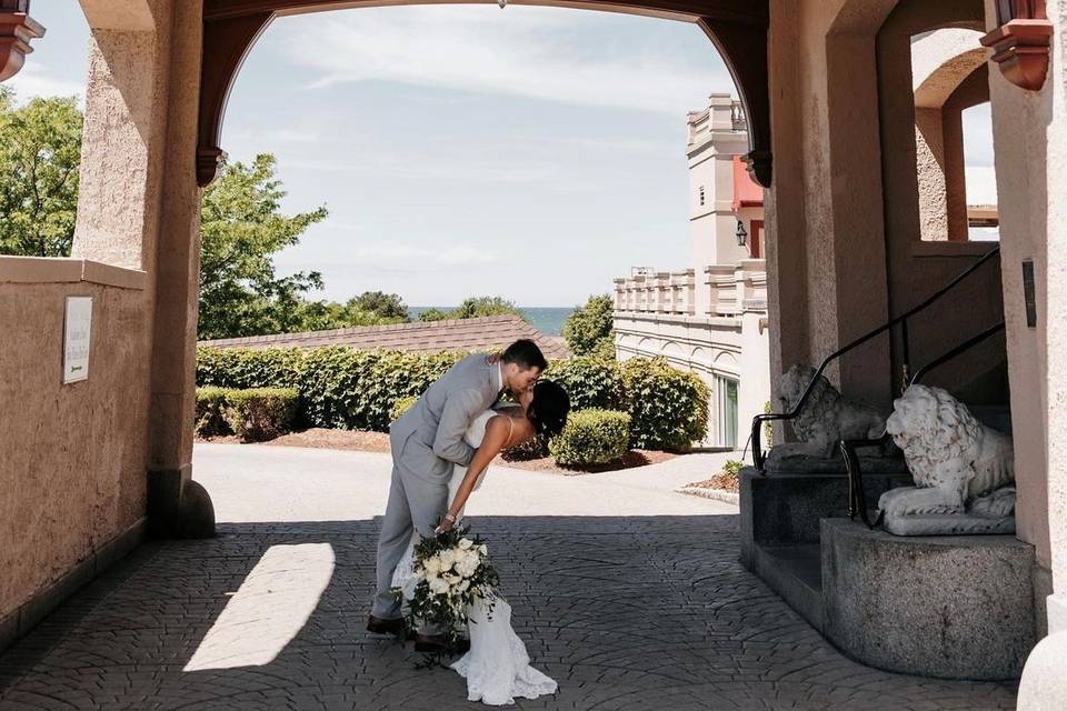 Mansion Porte Cochere