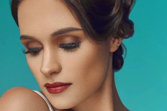 Soft Glam Bridal Makeup with R