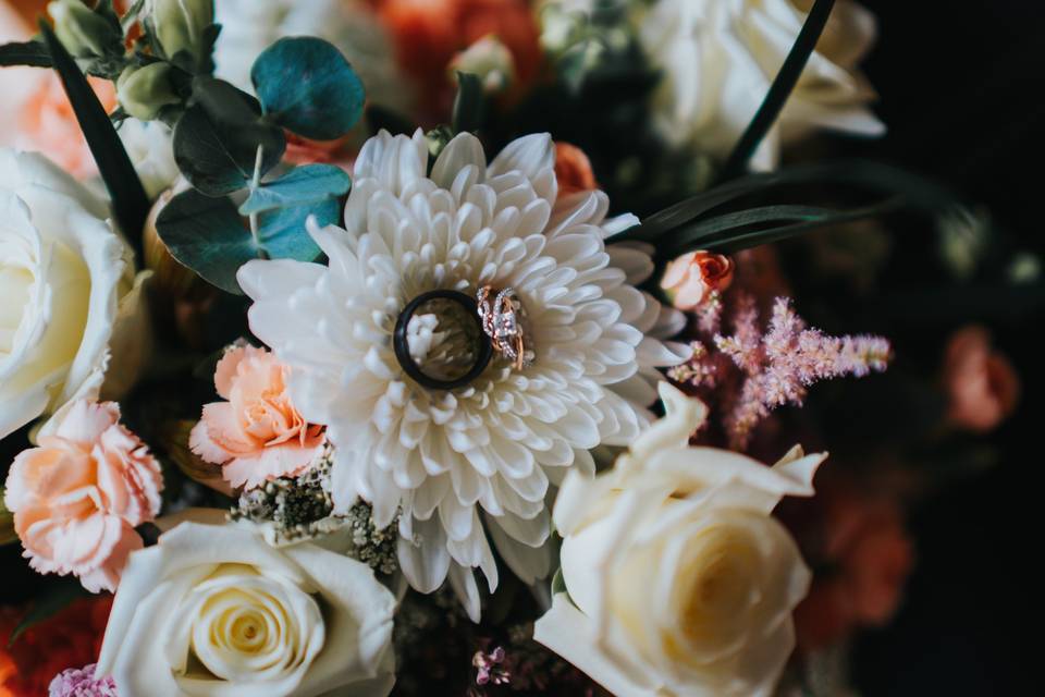 Rings on the bouquet